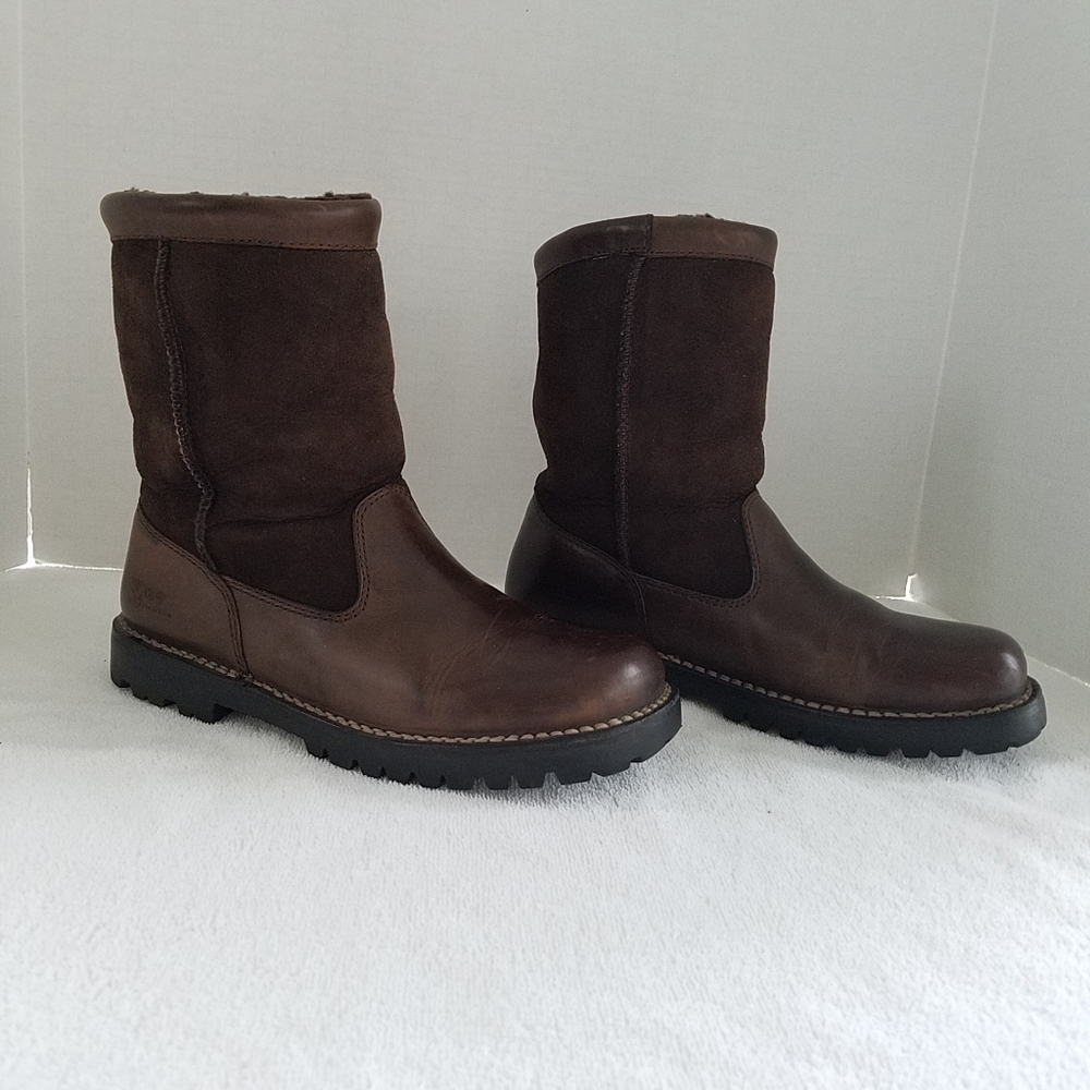 Women's UGG Brooks Brown Leather/Sheepskin Boots